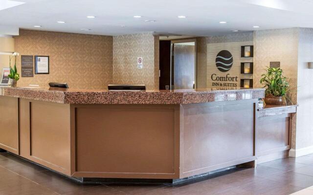 Clarion Hotel & Suites BWI Airport North