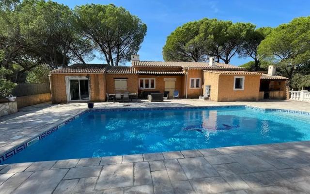 Villa in Vidauban With Pool and BBQ