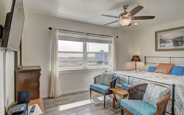 Buena Vista 3 Bedroom Condo by RedAwning