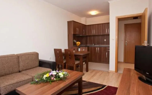 Pacific 3 Apartments