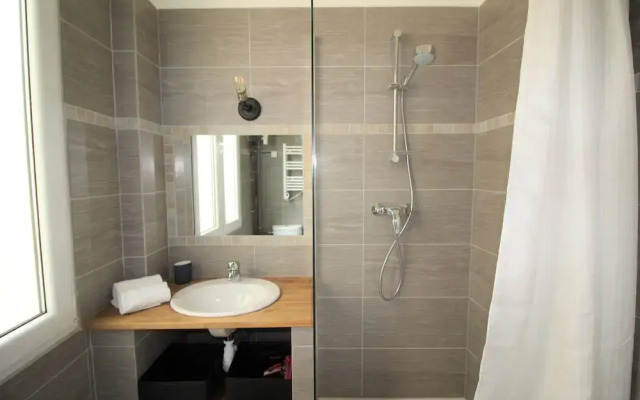 Nice Booking-Medecin Notre Dame Lumineux