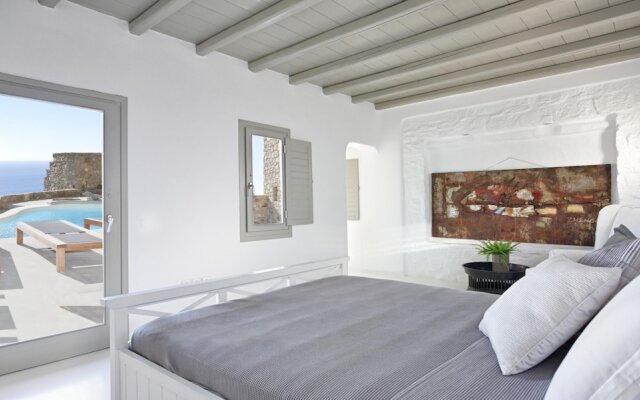 Magnolia in Mykonos With 4 Bedrooms and 4 5 Bathrooms
