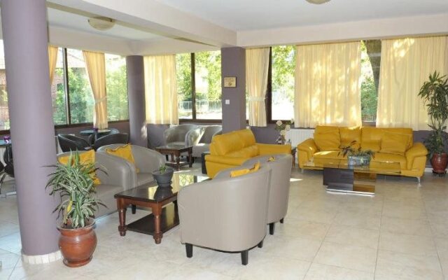 Minaides Hotel