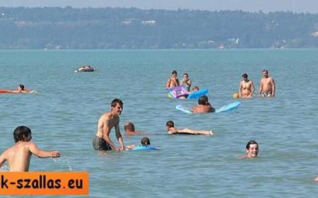 Siófok 3 szobás Faház nyaraló