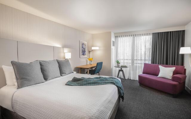 Crowne Plaza Atlanta Perimeter at Ravinia by IHG