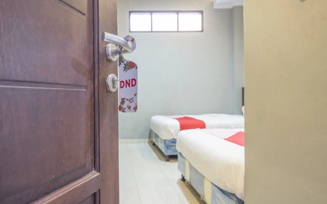 OYO 1631 Aristo Home