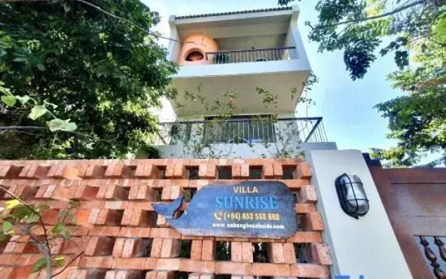 Sunrise Ocean Villa 4BR- Hoi An
