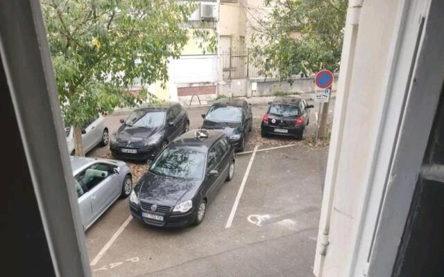 Studio hypercentre à 2 pas de la gare appart n°2