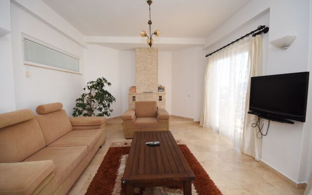 KAL1400 Villa Badem 3 Bedrooms