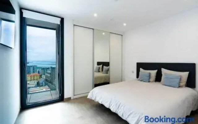 E1 Penthouse-hosted by Sweetstay