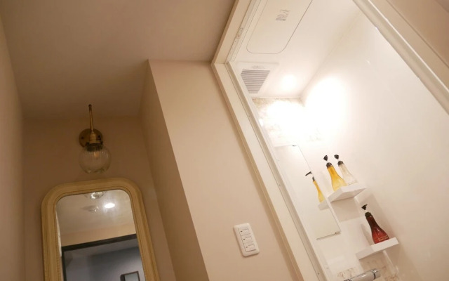 7 Rooms Hotel & Cafe