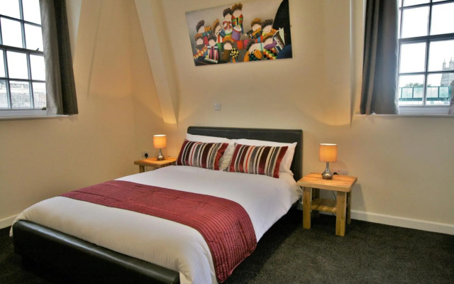 Central Hotel Gloucester by Roomsbooked