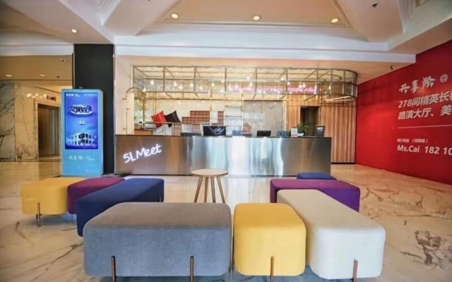 Kumtai-Seasons Park Apart'Hotel
