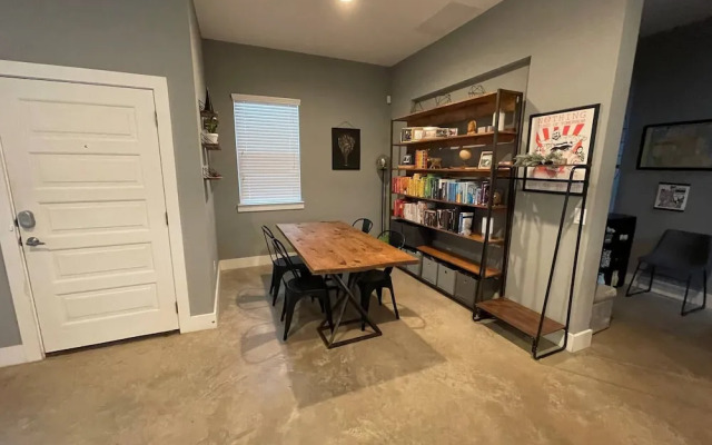 Modern Home In North-central Austin