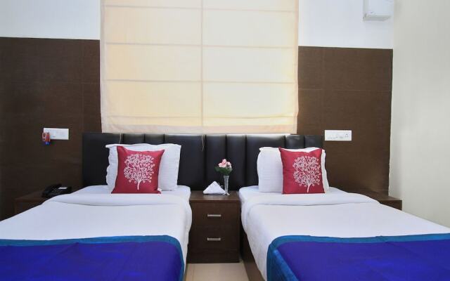 OYO 763 Donatella Suites