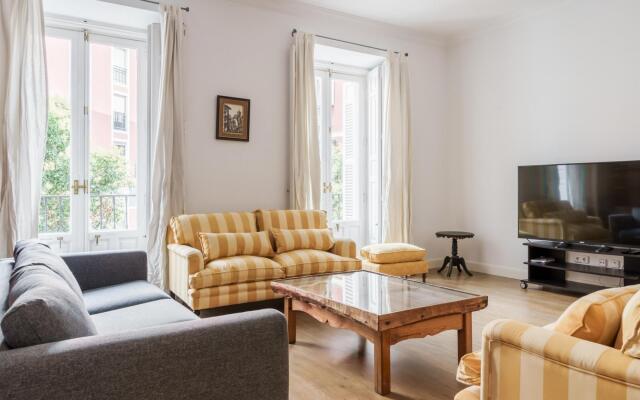 Callao Apartment II 4BR 3BT