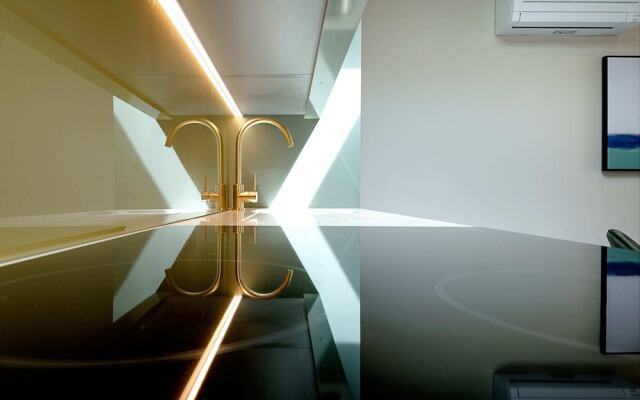 Marble Arch Suite 8-hosted by Sweetstay