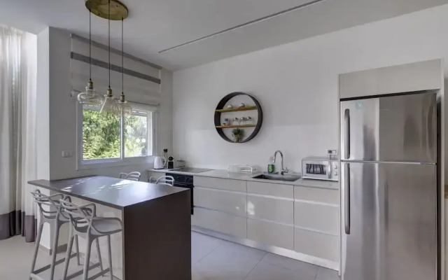 Central17 by TLV2RENT