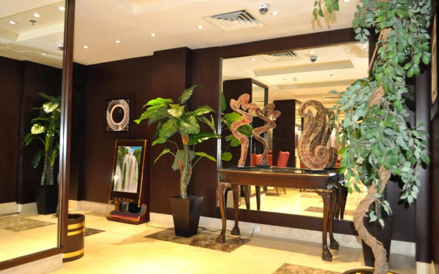 Golden Park Hotel