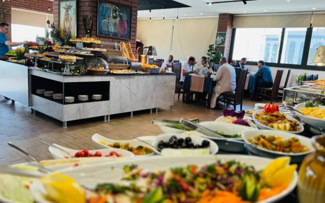 Aljadriya Palace Hotel