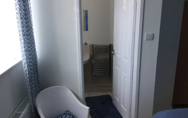 Lakeside Guest House