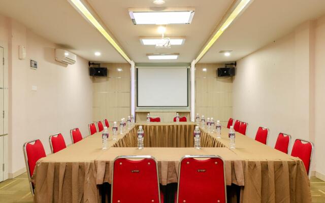 Lovina Inn Hotel Batam