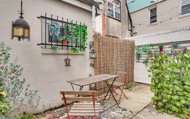 Centrally Located Philadelphia Townhome w/ Patio!