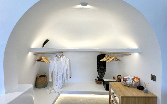 Eteoro Suites