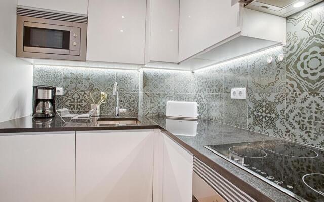 BmyGuest - Alfama Terrace Apartment