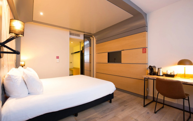 Leonardo Hotel Almere City Center