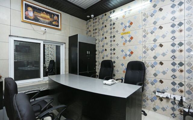 OYO 16534 Hotel HR Residency