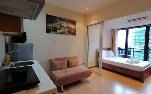 Happy Suites at Knightsbridge Res Makati
