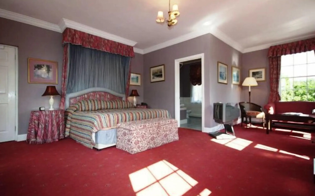 Corse Lawn House Hotel