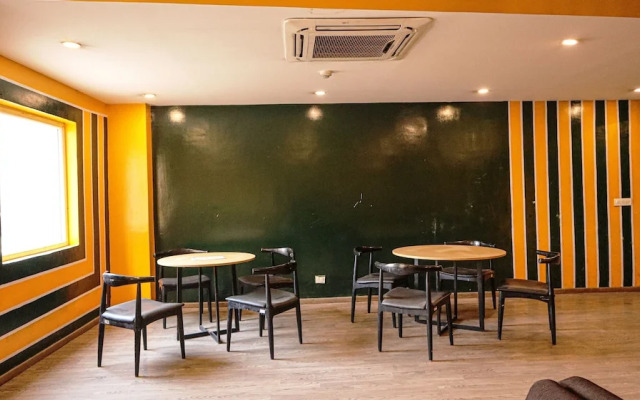 Hotel Noida Grand 121