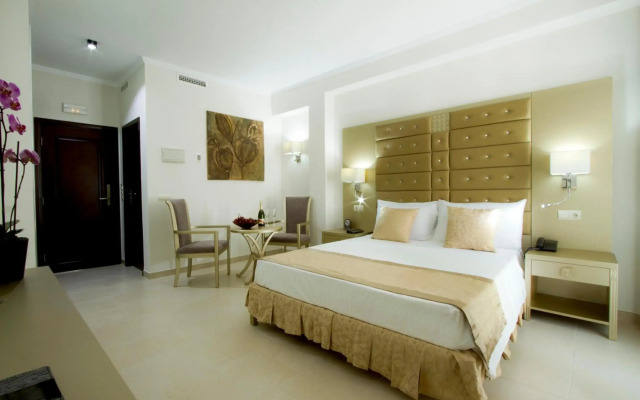 Moon Dreams Torremolinos Hotel (Adults Only)