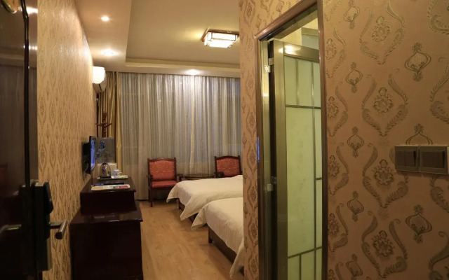 Mount Emei Happy Hotel