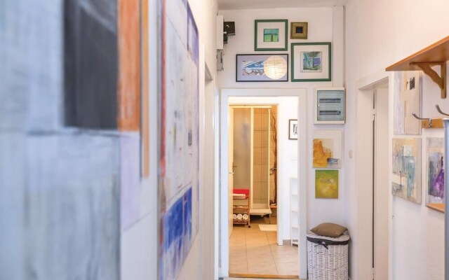 Amazing Home in Mimice With Wifi and 4 Bedrooms