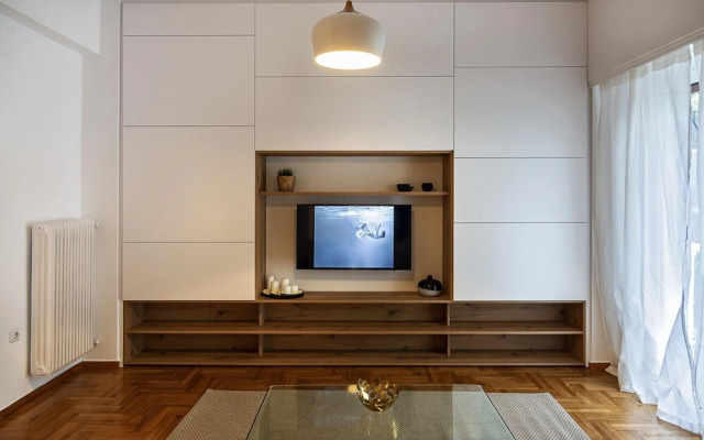 Elegant, spacious & minimalist aptm w/balcony