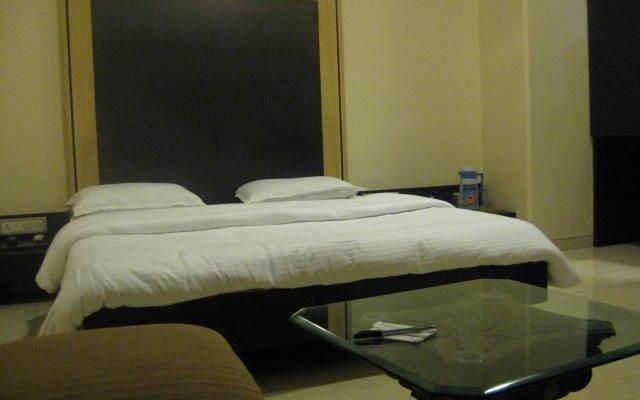 Hotel Manas Residency