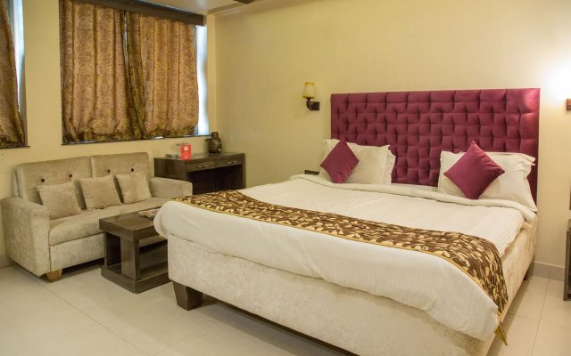 Hotel Parashar Legacy By JK Rooms