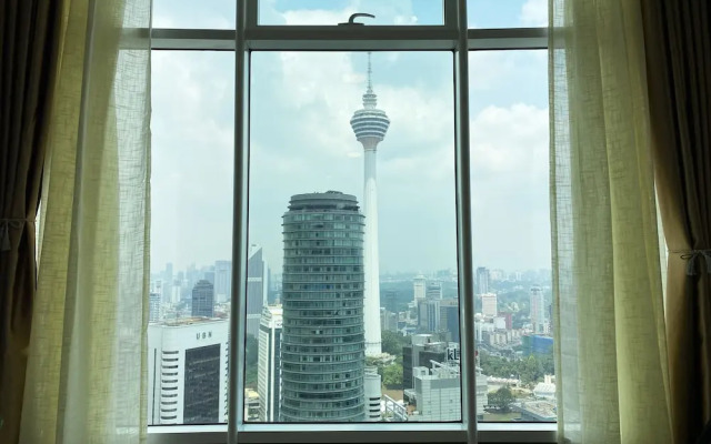 Sky Suite KLCC by Summer