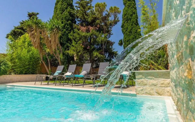 Hedera Estate, Villa Hedera