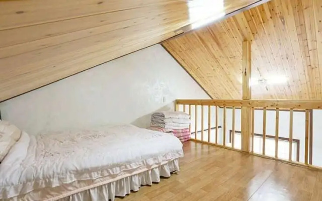 Yeongwol Donggang Close Pension