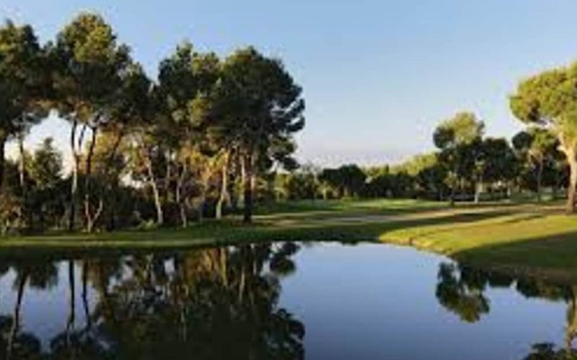 LA Fuente 3 Bedroom Apartment With Comm Pool