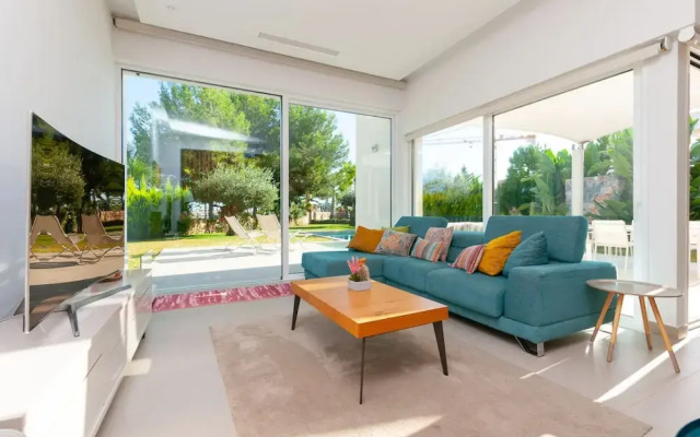 Sisu Willa z Podgrzewanym Basenem Las Colinas Golf