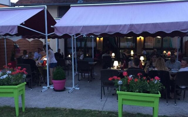 Hôtel Restaurant Le Bambi