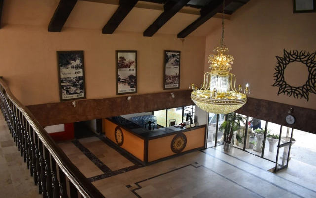 Grand Heights Hotel