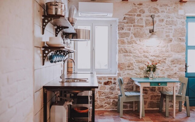 Stunning Home in Preko With 2 Bedrooms and Wifi