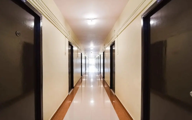 OYO Flagship 36422 Hotel Maruthi