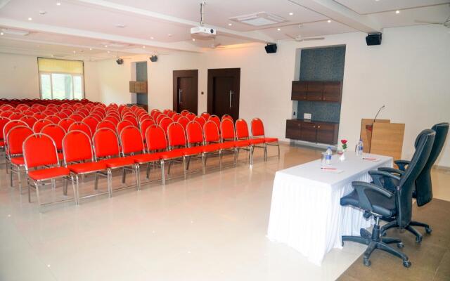 7 Apple Resort Lonavala